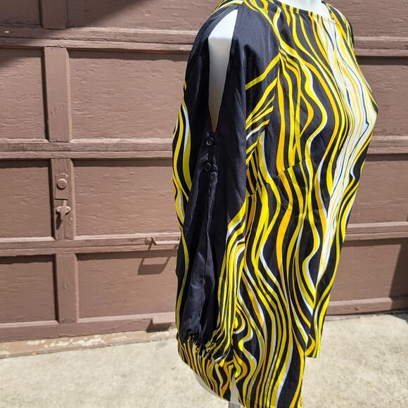 VINTAGE Bob Mackie Wearable Art squiggly lines cold shoulder tunic size M - Picture 4 of 7